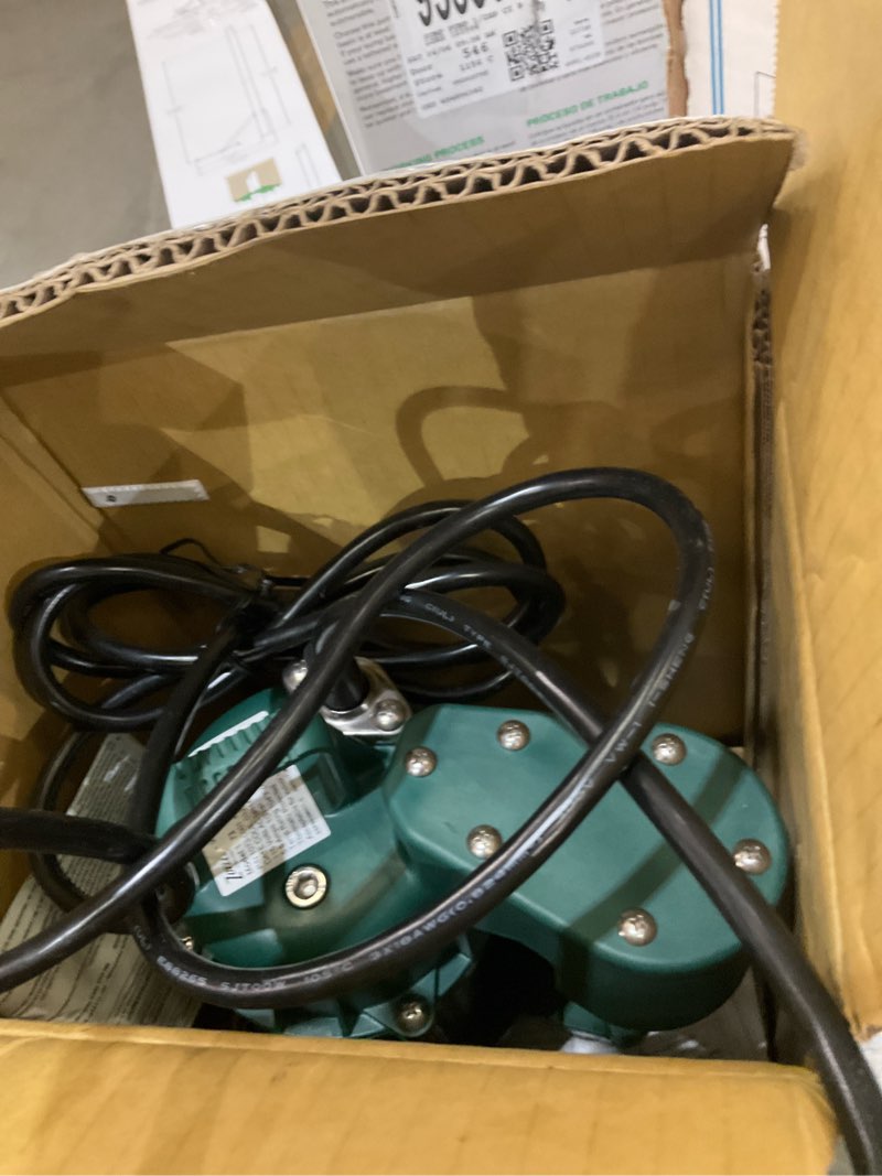 zoeller 1/3-hp 115 -volt 42-gallon cast iron submersible sump pump