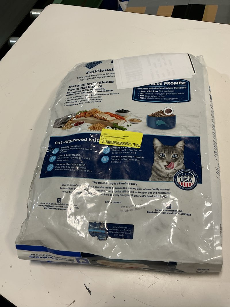 Condition photo showing Good Condition for ( pbb/08/03/2026) blue indoor health chicken and brown rice dry cat food indoor formula 10 lb - 0840243122431