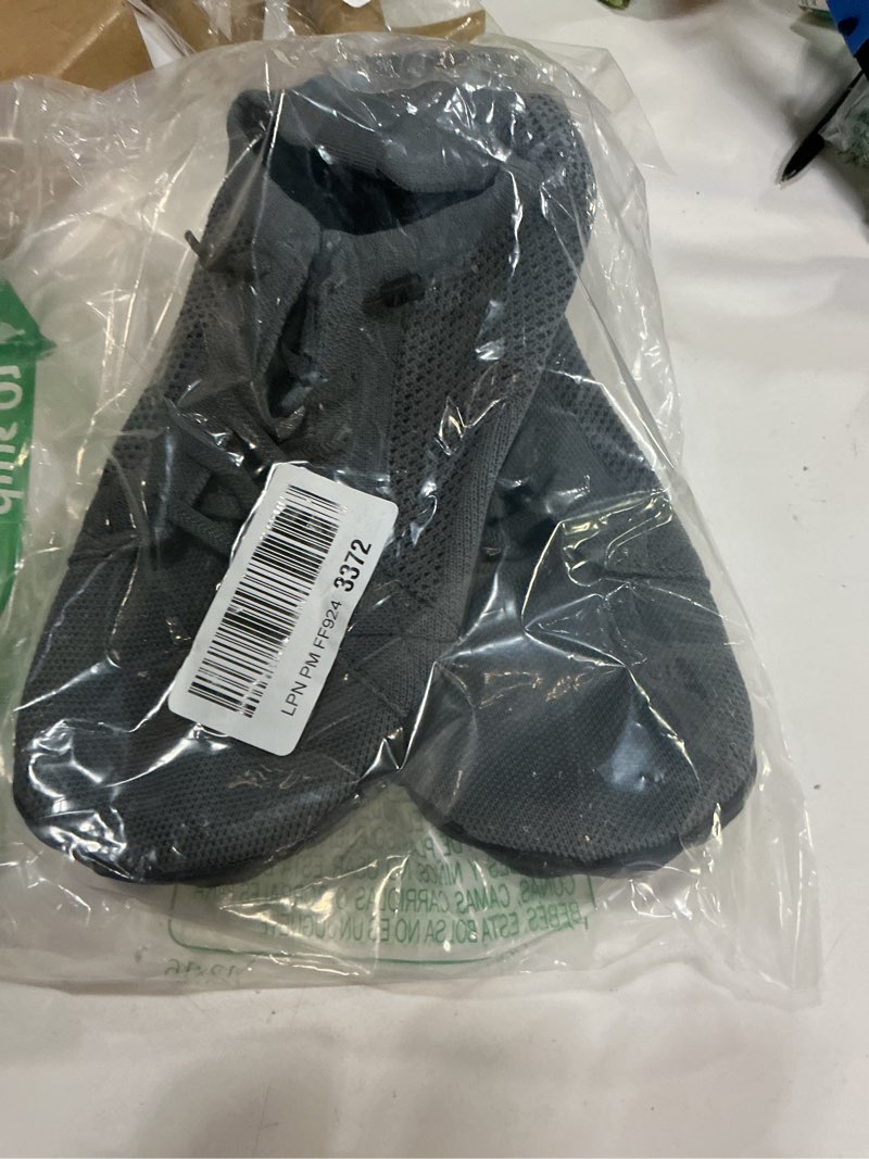 Condition photo showing Good Condition for LeIsfIt Women's Barefoot Shoes Slip-On Sneakers Wide Toe Box Minimalist Shoes for Walking Hiking Trail Running 10 Wide Darkgrey