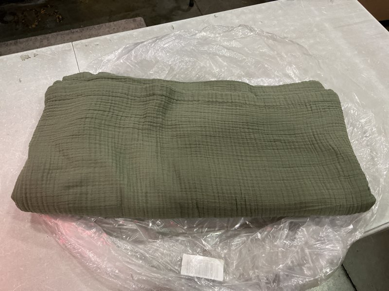 Condition photo showing Good Condition for quince 100% organic cotton blanket king