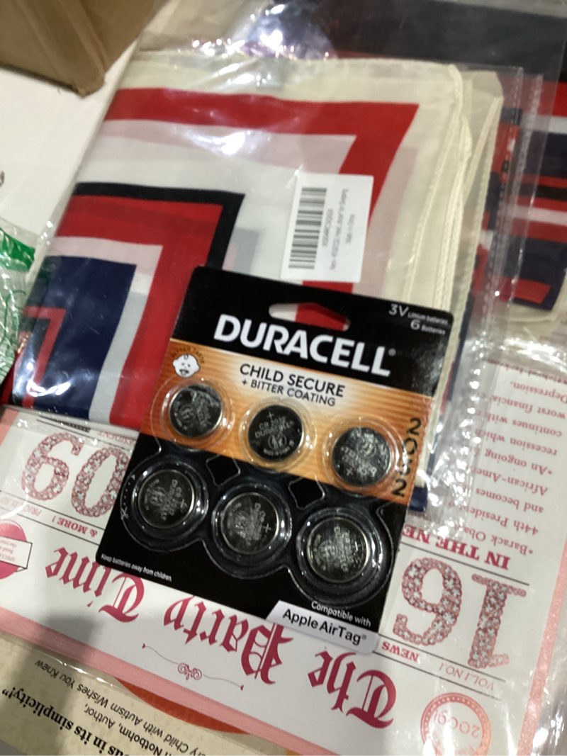 Condition photo showing New/Like New for Duracell 2032 Lithium Battery, 6 Count (Pack of 1), Compatible with AirTag, Child Safety Features, Key Fob, CR2032 3V Cell