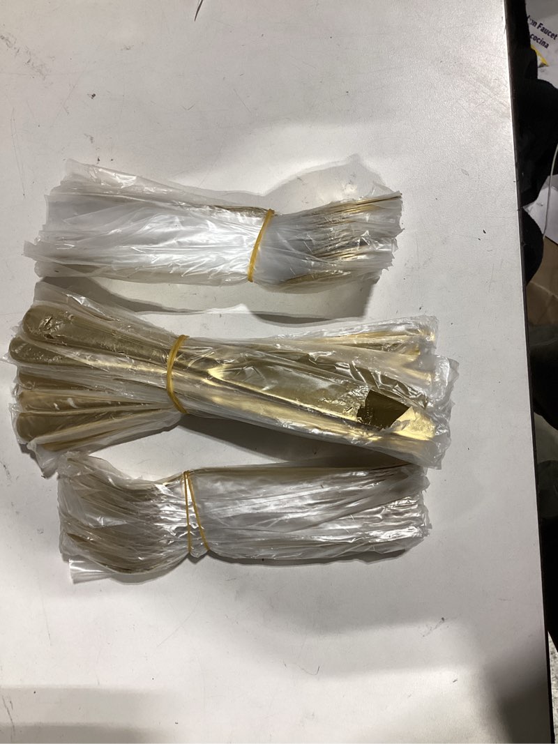 Condition photo showing Good Condition for 60-pcs gold silverware set - stainless steel flatware cutlery set service for 20, mirror polished gold flatware set include forks spoons knives for home, wedding, restaurant, dishwasher safe