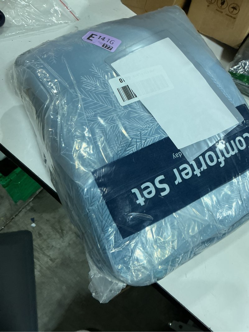 Condition photo showing New/Like New for djy teal botanical comforter set queen, 3 pieces blue leaves comforter for queen size bed reversible floral bed comforter set soft microfiber bedding set for all season teal queen