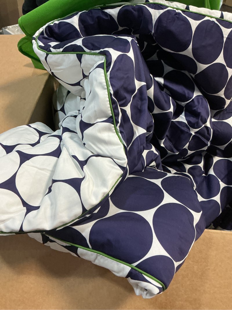 Condition photo showing Good Condition for blue and white polka dot comforter green corded unknown size