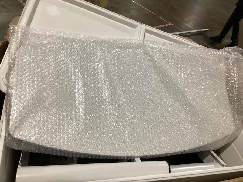 Condition photo showing Good Condition for permasteel 80 quart(s) white insulated beverage cooler