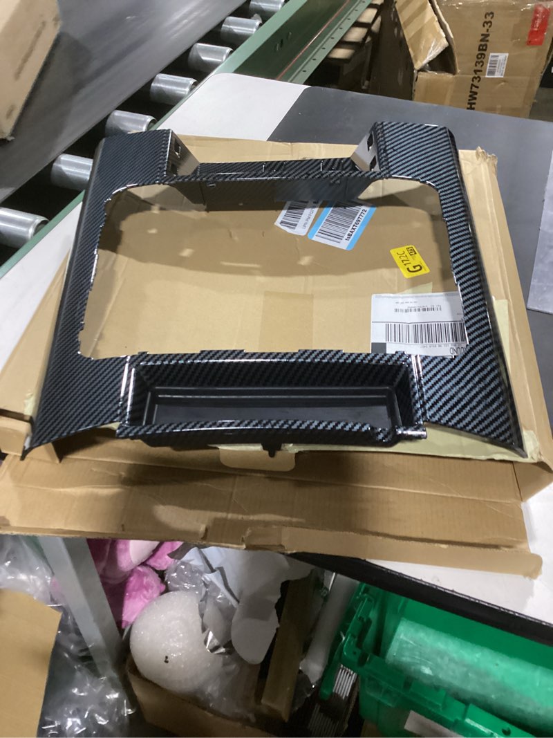 Condition photo showing Good Condition for floor center console trim bezel middle console cover compatible with 2013-2018 ram 1500 2500 3500 4500 5500 replaces 1hs041faaf 1hs041faag carbon fiber