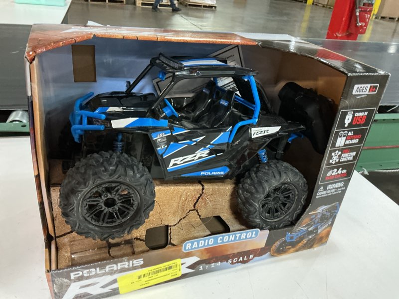 Condition photo showing Good Condition for polaris® rzr 1:14 scale radio control off-road vehicle, blue, rechargeable usb battery