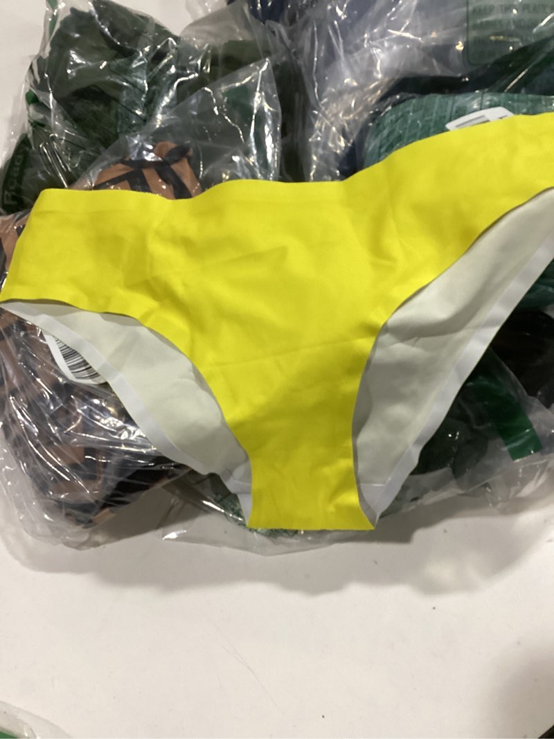 Condition photo showing Good Condition for Wrestling Briefs Trunks Mens Singlet Underwear Spandex Halloween Costume Cosplay Yellow X-Large