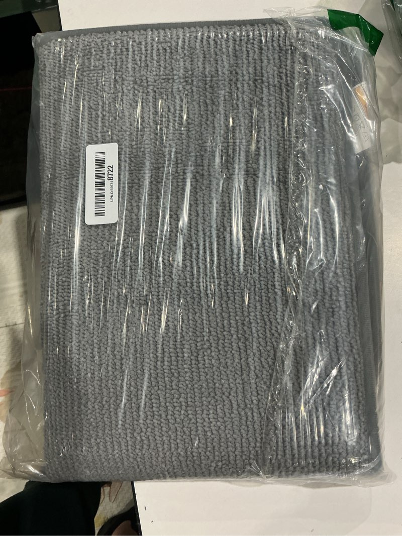 Condition photo showing Good Condition for olanly thick memory foam bath mat rug 30x20, extra soft absorbent bathroom rugs, quick dry bath mats, non-slip, machine washable carpet for bathroom, tub and shower, home decor accessories, grey grey rectangular 30" x 20"