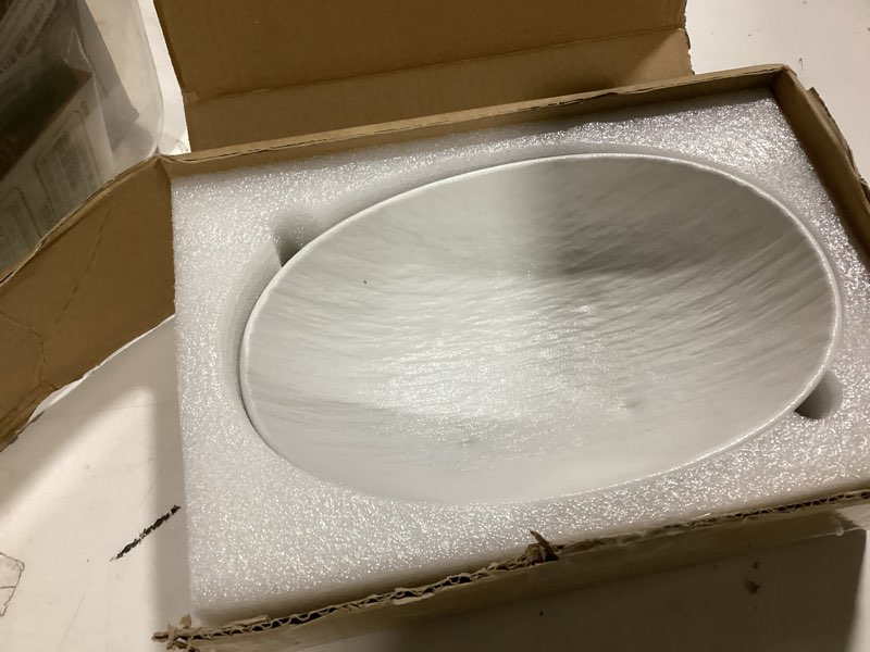 Condition photo showing Good Condition for Decorative Fruit Bowl Ceramic Large Fruit Bowl for Kitchen Counter Table Decor, Key Bowl Bread Candy Snacks Organizer Modern Farmhouse Centerpieces Home Décor (White)