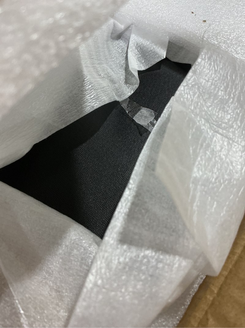 Condition photo showing Good Condition for GUKA Large Jewelry Box, Jewelry Case with 10 Drawers for Big and Small Jewelry, Jewelry Storage Organizer for Watch Earrings Necklace Rings Bracelets, Birthday Wedding Gifts, White White 10 Layer