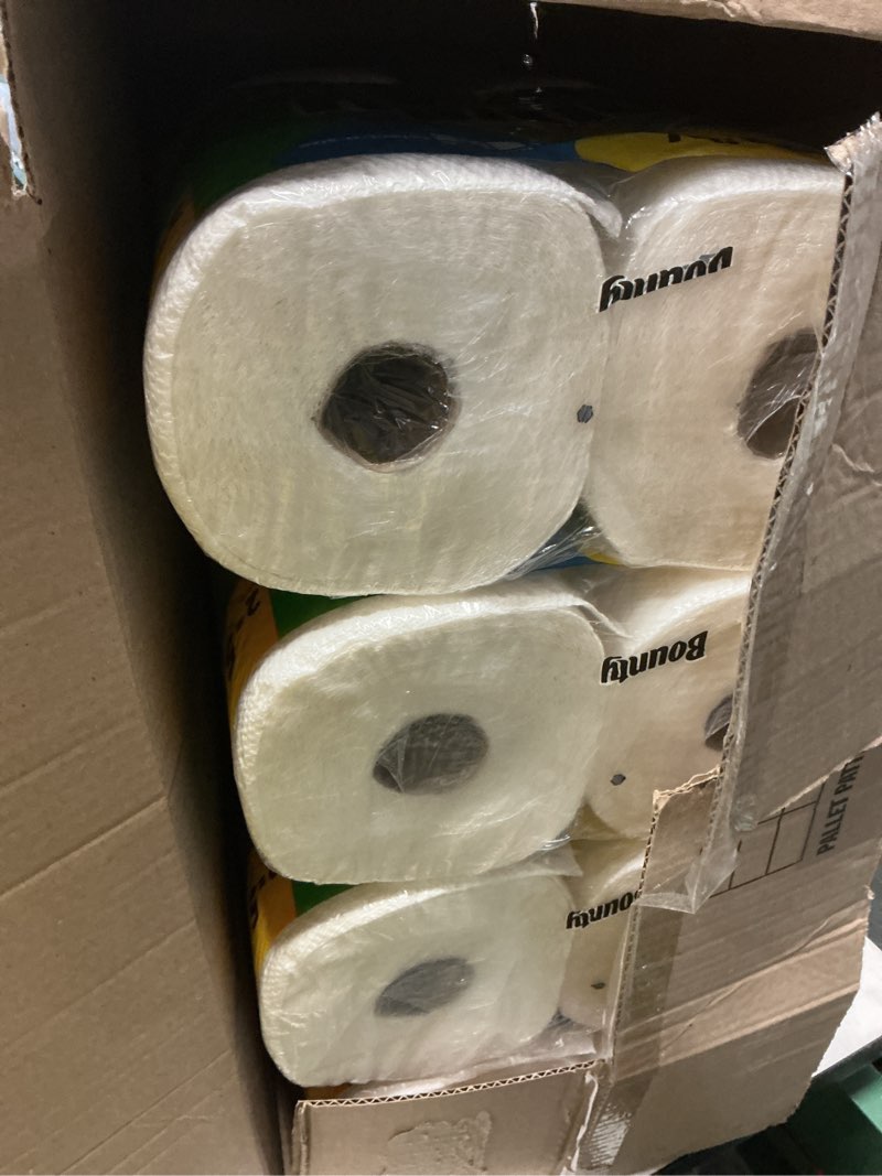 Condition photo showing New/Like New for bounty paper towels quick size, white, 16 family rolls = 40 regular rolls family 117 sheet (pack of 16)
