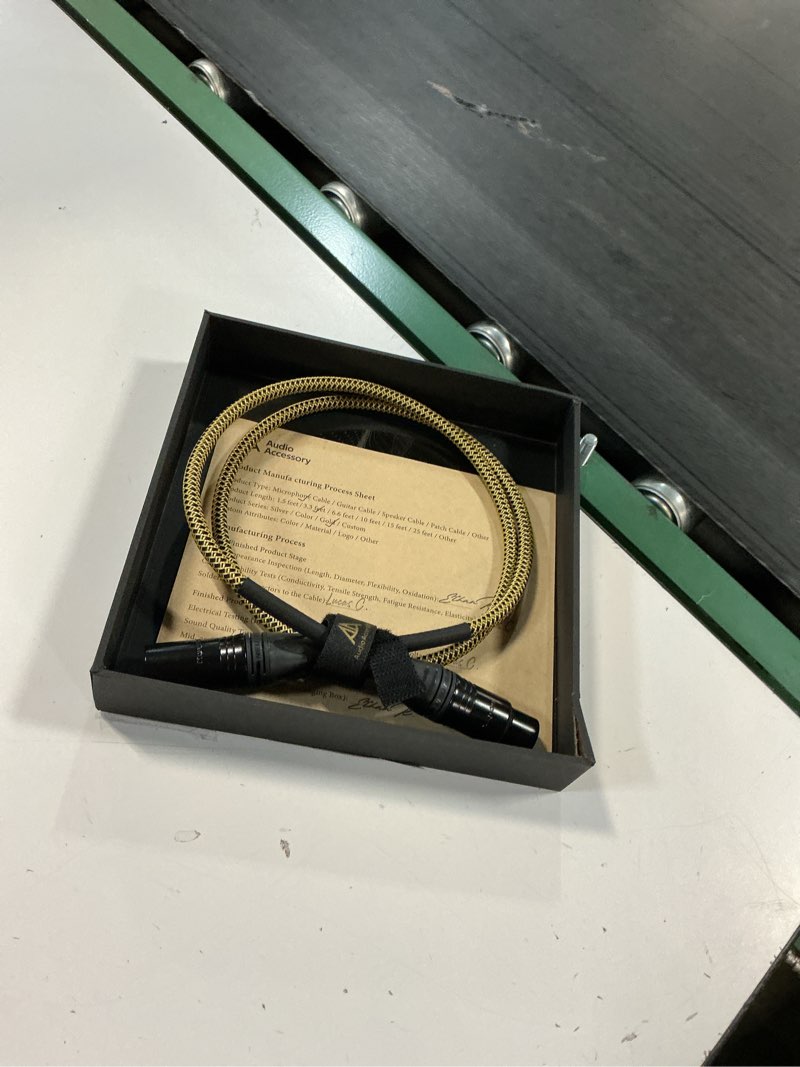 Condition photo showing Good Condition for aa audio accessory gold series star quad xlr cables 3.3ft, neutrik connectors, 19awg microphone cable, kevlar-reinforced nylon braided handmade mic cable, 100% coverage ofc braid and al-foil shielding 3.3ft, 1 pack gold series, neutrik