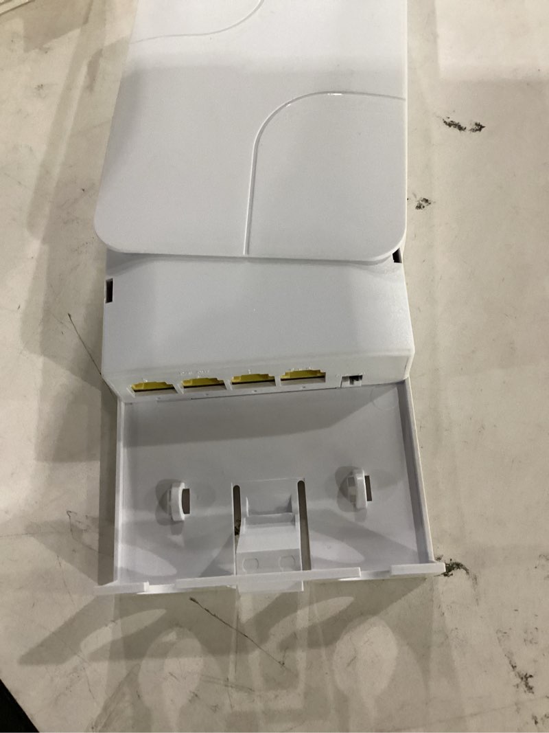 Condition photo showing Good Condition for yuanley outdoor gigabit poe extender 1 in 3 out, 802.3af/at 4 port poe repeater ip66 waterproof, vlan, extend additional 100m(328ft) of power and data transmission, wall mount plug and play white 4 port | 3*poe+ out?1000mbps outdoor)