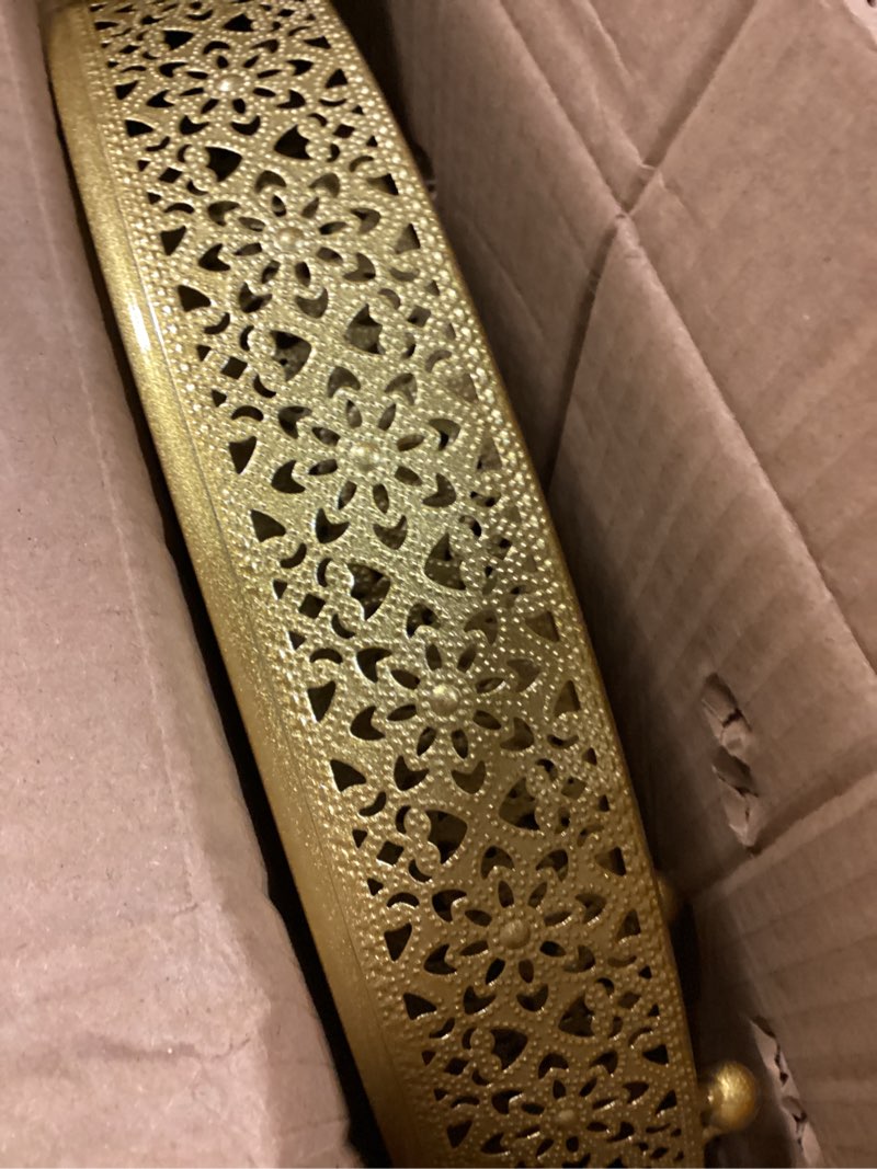 Condition photo showing New/Like New for Wenqik 3 Pcs Cake Stand 16'' 14'' 12'' Round Metal Cake Stand Bases Display Holder Cookies Fruit Serving Tray Candy Display Plate Cupcake Dessert Pastry Riser for Wedding Birthday Party(Gold) Gold Bright Style