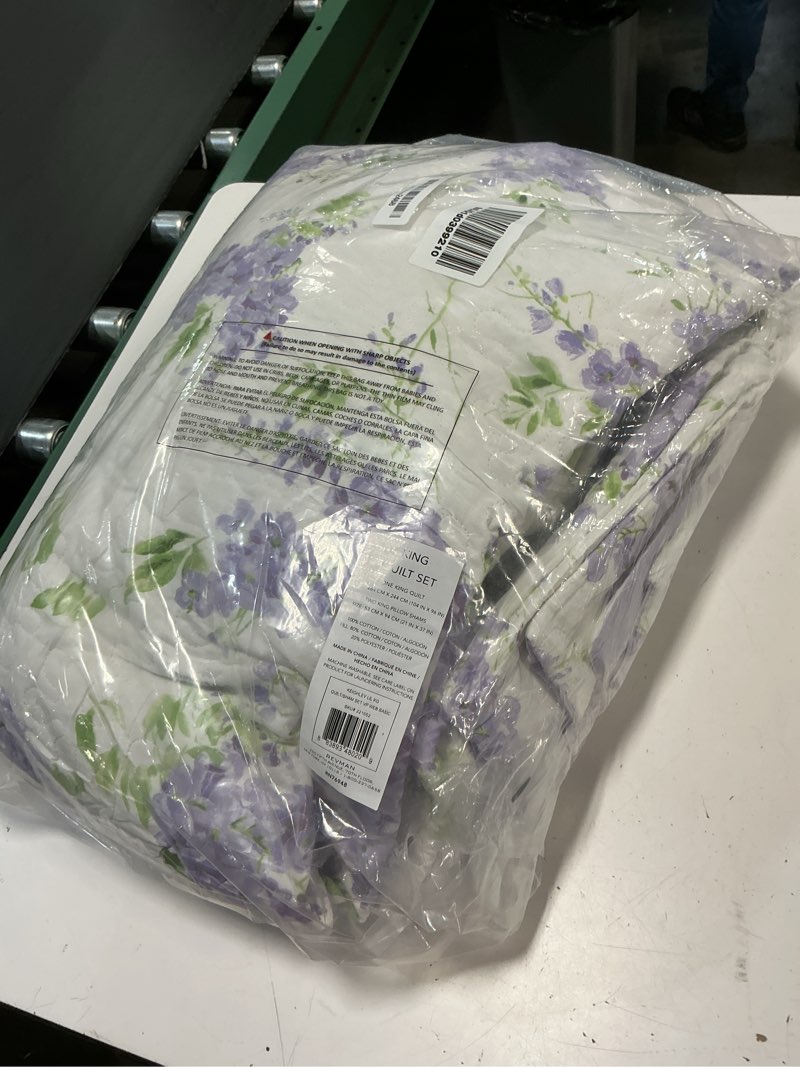 Condition photo showing Good Condition for laura ashley home - keighley collection - quilt set - 100% cotton, reversible, lightweight bedding with matching sham(s), pre-washed for added softness, king, lilac king lilac