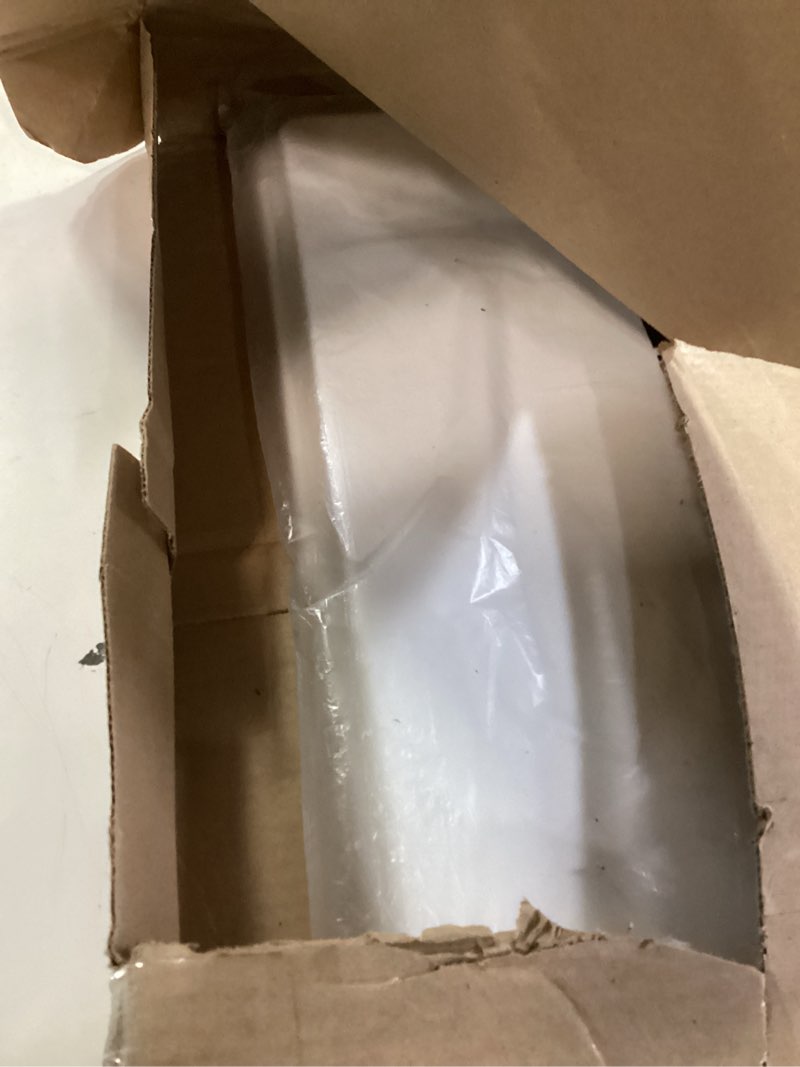 Condition photo showing Good Condition for 18 x 26 Inch Plastic Tray White