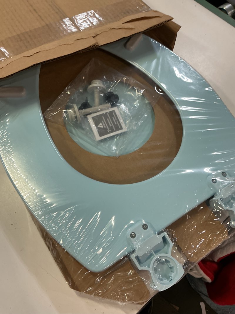 Condition photo showing New/Like New for bemis 1500ec 464 dresden blue elongated molded wood toilet seat with easy-clean & change hinge, 1 pack elongated 1-pack elongated