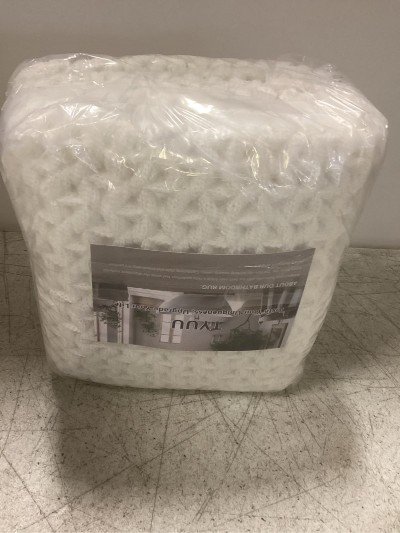 https://lotting-media.assets.bidfta.com/lotting_b33ebaef-a4df-4208-a8be-ac0c3b9f7dc8