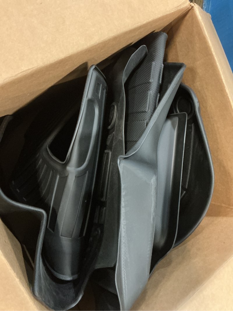 Condition photo showing Good Condition for azyt® floor mats & cargo liner set for 2020-2026 audi q7 & sq7 all weather automotive tpe floor liners set anti-slip waterproof accessories - black 95)for audi q7 2020-2026 full set