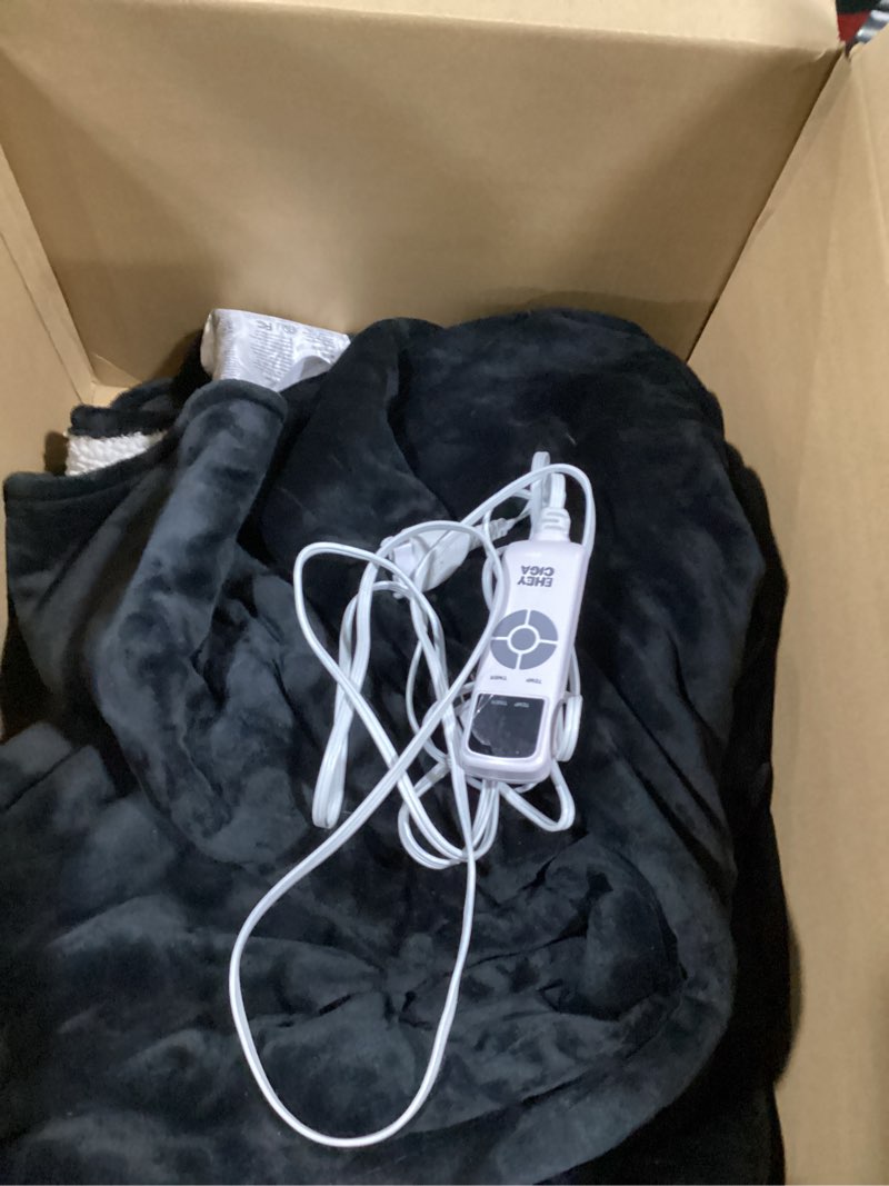 Condition photo showing Good Condition for EHEYCIGA Heated Blanket King Size - 9 Heating Levels, 10 Hour Auto Off, Soft Cozy Sherpa, Dual Control, 90 x 100 Inches Black King