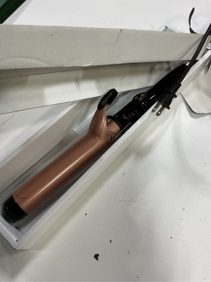 Condition photo showing Good Condition for 1 1/2 inch extra long barrel curling iron, 1.5 inch large barrel for long hair ceramic tourmaline
