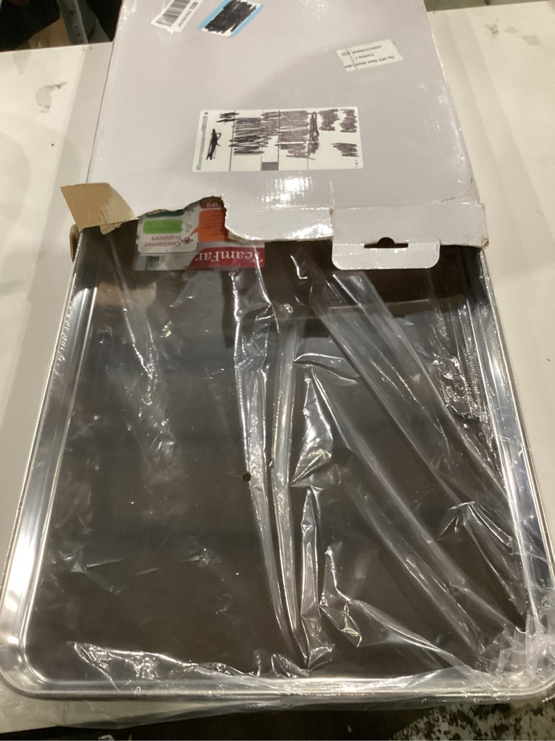 Condition photo showing Good Condition for teamfar baking sheet, 20’’×14’’×1’’, cookie sheet half sheet baking pans stainless steel, non toxic & healthy, heavy duty & thick gauge, mirror finish & dishwasher safe - 2 piece