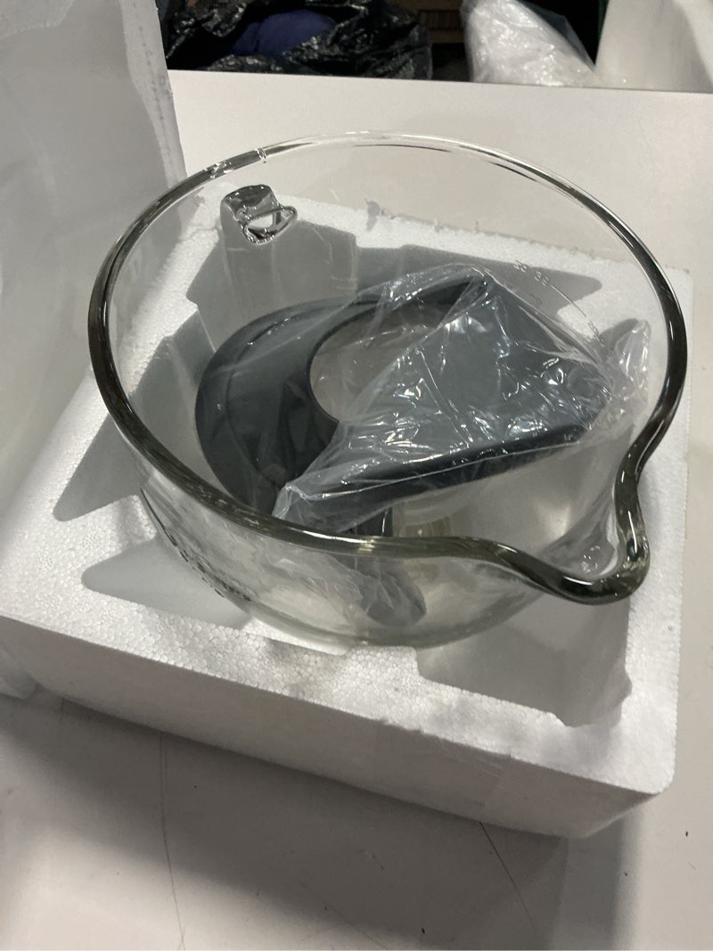 Condition photo showing New/Like New for tilt-head stand mixer glass bowl, 5 qt,compatible with kitchenaid artisan&classic series,glass bowl with lid,mixer bowl cover to prevent spilling of ingredients,contemporary with grey lid