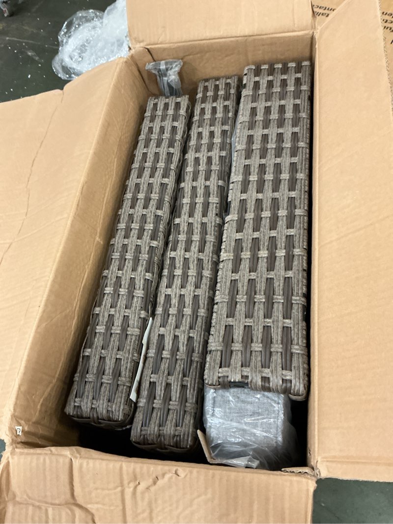 https://lotting-media.assets.bidfta.com/lotting_b370882f-de2d-42d7-a542-de1fe16261fd