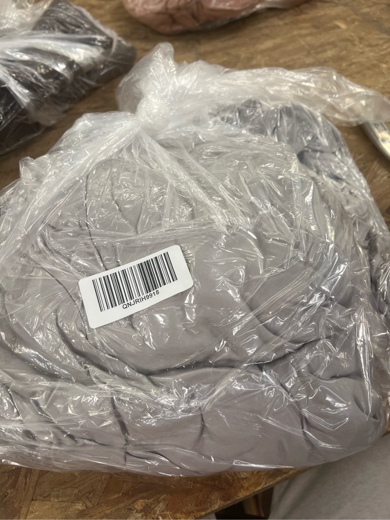 Condition photo showing Good Condition for bamboo sheet set, king, light grey