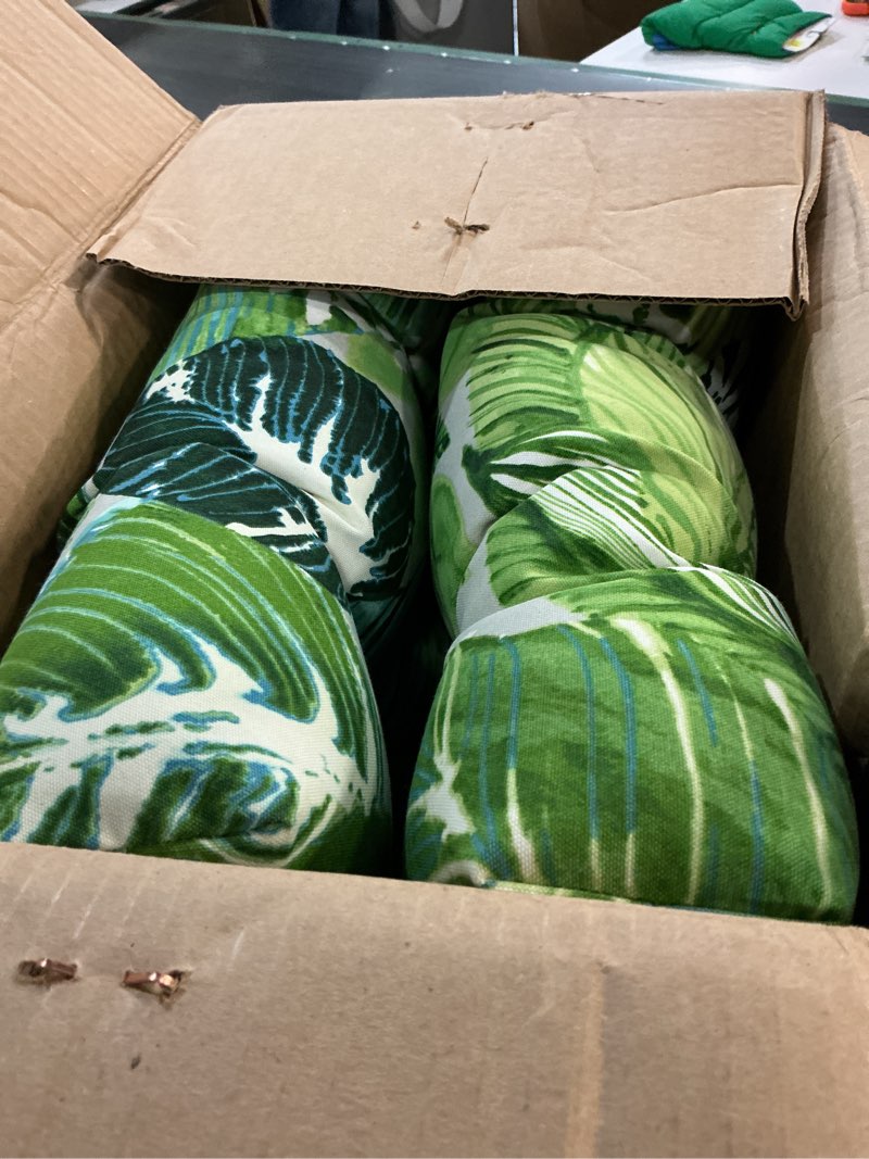 Condition photo showing Good Condition for pillow perfect tropic botanical indoor/outdoor tufted wicker seat cushion, 2 count, 19" x 19", green lush leaf jungle 19" x 19" green lush leaf jungle