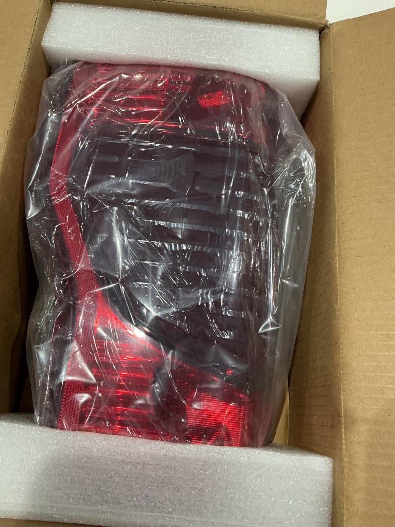 Condition photo showing New/Like New for tail light compatible with 2020 2021 2022 ford f250 f350 super duty halogen type w/blind spot rear light brake lamp signal assembly replace oem #lc3z13405a f02800279 (left driver side) left driver side w/blind spot