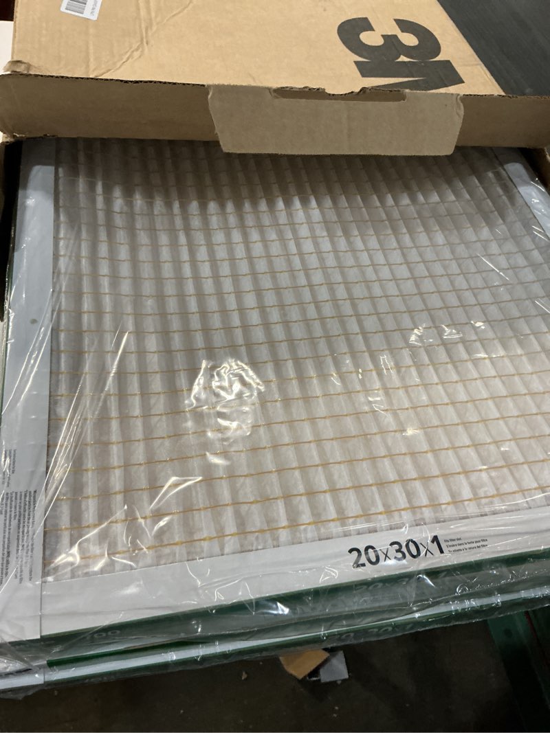 Condition photo showing New/Like New for filtrete 20x30x1 ac furnace air filter, merv 8, mpr 700, tough on pollen, easy on airflow, 3-month pleated 1-inch electrostatic air cleaning filter, 4-pack (actual size 19.880 x 29.880 x 0.8125 in)