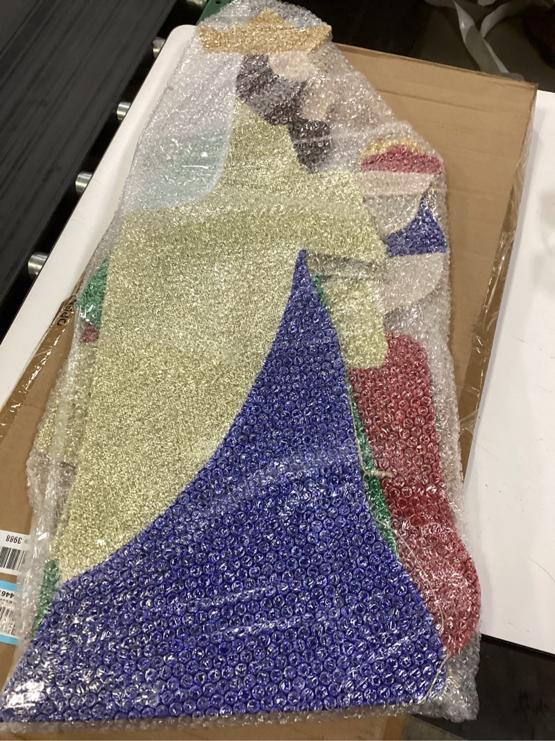 Condition photo showing New/Like New for Christmas Lighted-up Decoration for Outdoor Yard Lawn, Día de Los Tres Reys Magos ?Melchor,Gaspar,Baltasar? Decoration,Holiday Display Christmas Tree Decor AZ23GF-09N Multicolor