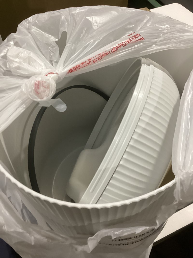 Condition photo showing Good Condition for Pukomc Smart Sensor Wastebasket, Convenient and Hygienic Easy to Use, Technology Sensor Waterproof Wastebasket Plastic Trash can for Kitchen, Bathroom, Bedroom, Living Room, Office and Outdoor 1 Pack white