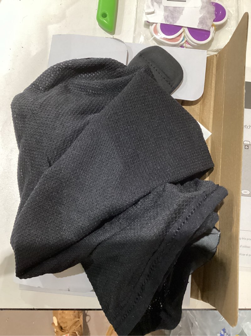 Condition photo showing Good Condition for munchkin® brica® magnetic stretch to fit™ sun shade, black, 1 pack