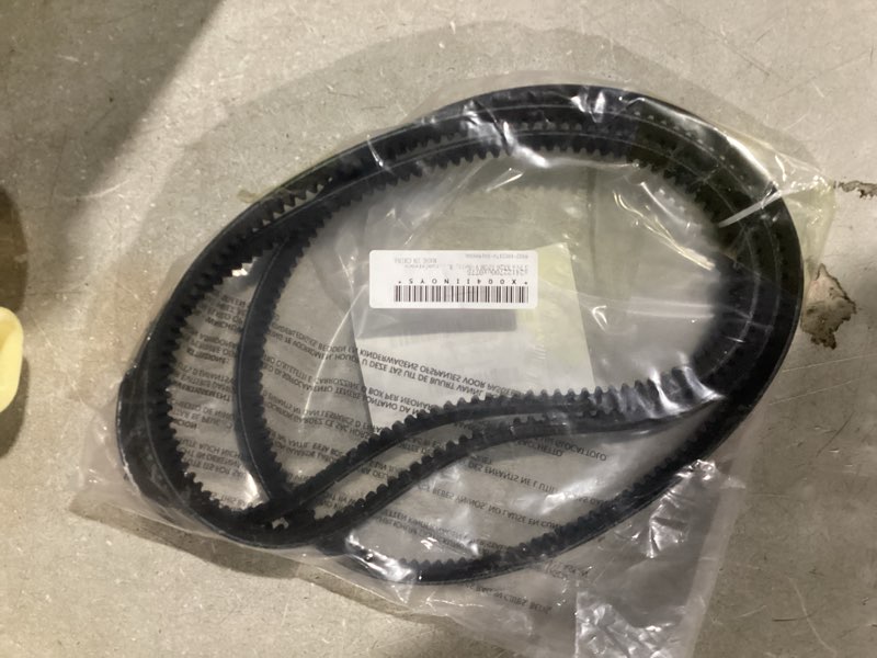 Condition photo showing Good Condition for uxcell 3 Pcs AX26 EPDM V-Belt, Raw Edge Cogged Industrial Rubber V Belt 1/2" Width x 26" Inside Circumference AX26 3