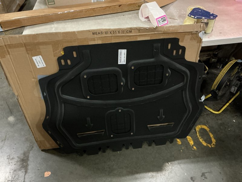 Condition photo showing Good Condition for engine guards for vw passat 2012 2013 2014 2015 2016 2017 2018 2019-2023 front engine splash shield guards suitable for passat under engine cover mud flaps directly replace original one black