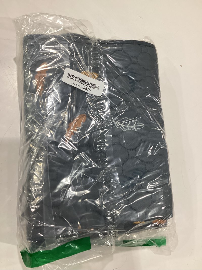 Condition photo showing Good Condition for sunheir washable pee pads for dogs 2-pack reusable puppy pads pet training pads, waterproof dog pee pads for crate, whelping pad, non-slip protects against urine leakage (leaves - deep grey, 24x36) leaves - deep grey 24x36 inch (pack of 2)