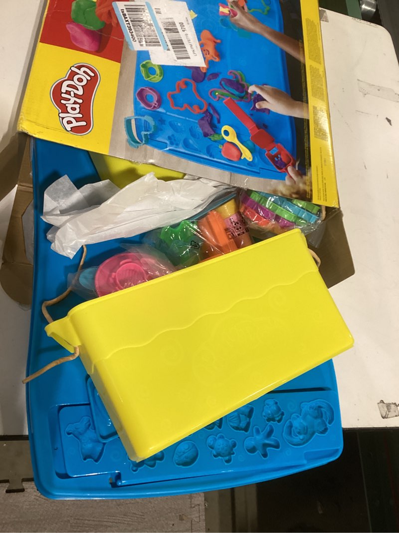 Condition photo showing Good Condition for Play-Doh Play 'n Store Table Toy, 25+ Accessories, 8 Cans of Assort. Colors, Back to School Classroom Supplies, Kids Arts & Crafts, Preschool Toys, Ages 3+ (Amazon Exclusive)