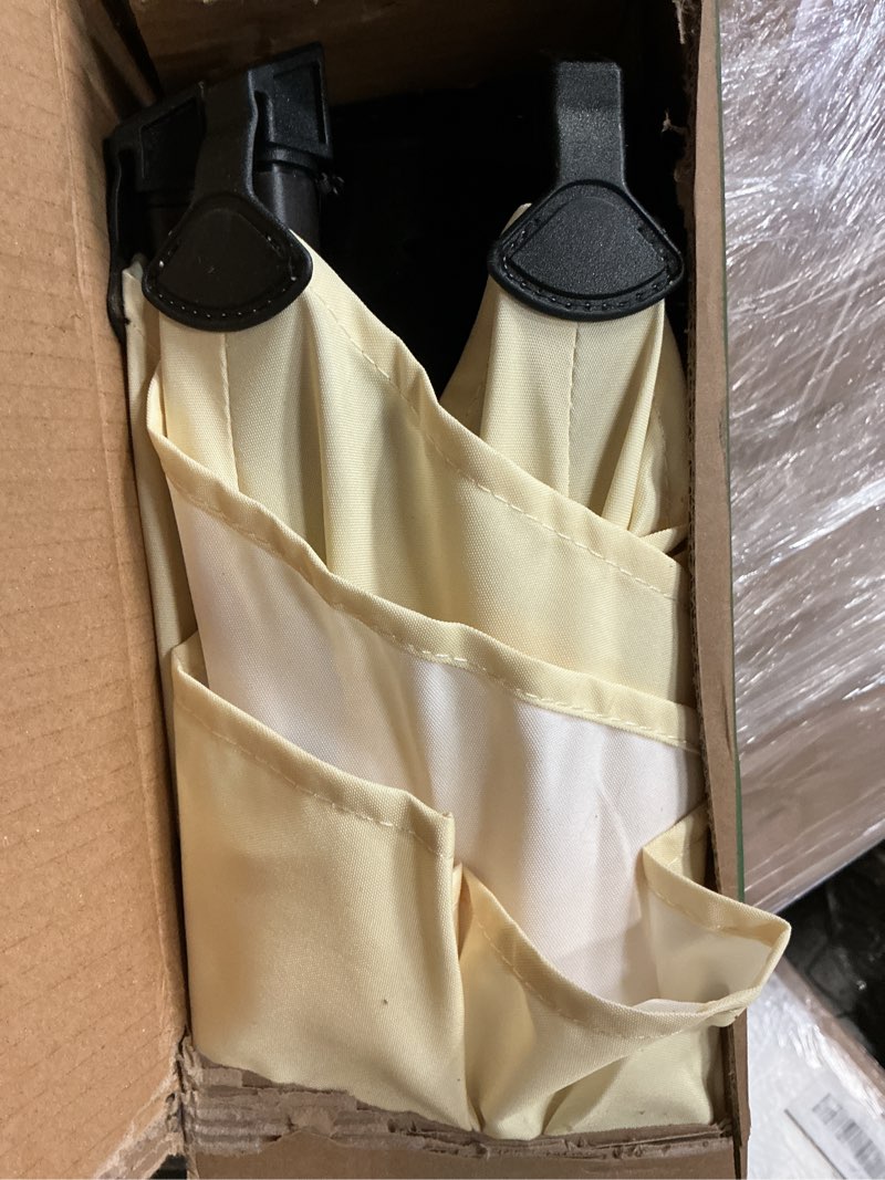 Condition photo showing Good Condition for lyon market umbrella