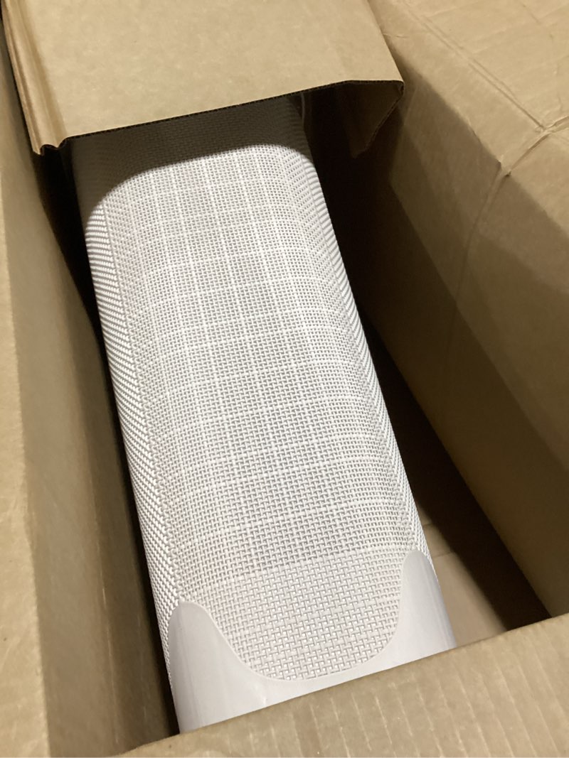 Condition photo showing Good Condition for Mind Reader Slim Laundry Hamper with Lid, 40L Clothes Basket, Linen Design, Plastic, Ivory