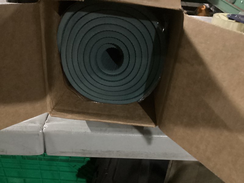 Condition photo showing Good Condition for Yoga Mat High Density Exercise Mat, 76"x32"x0.27"Thick Wide & Large Yoga Mat for Women Men, Professional POE Workout Mat for Yoga, Pilates, Fitness & Stretching Olive Green