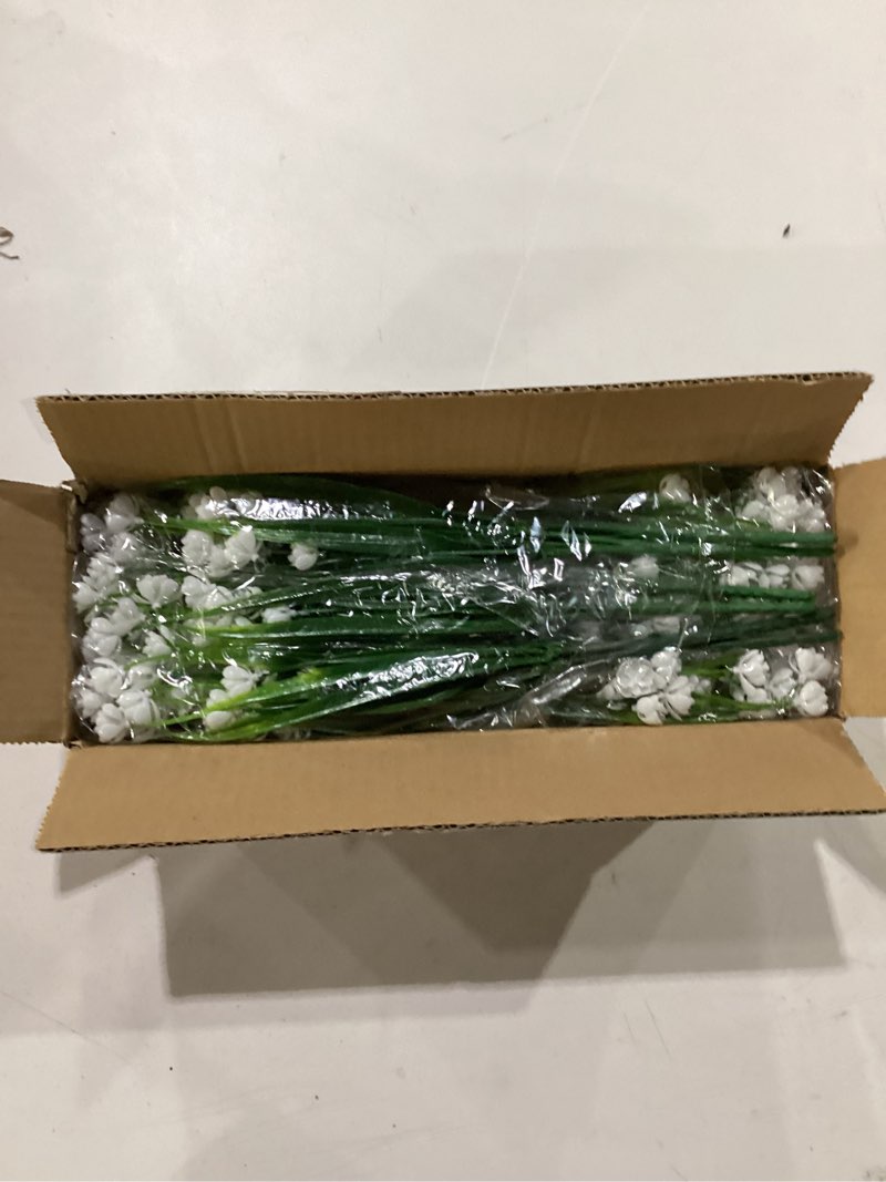 Condition photo showing New/Like New for turnmeon 20 bundles artificial flowers for outdoors,summer spring grass camellia fake flowers plastic plants,uv resistant no fade faux greenery for gardens porch planter cemetery decor 500 head(white) white 20 bundles