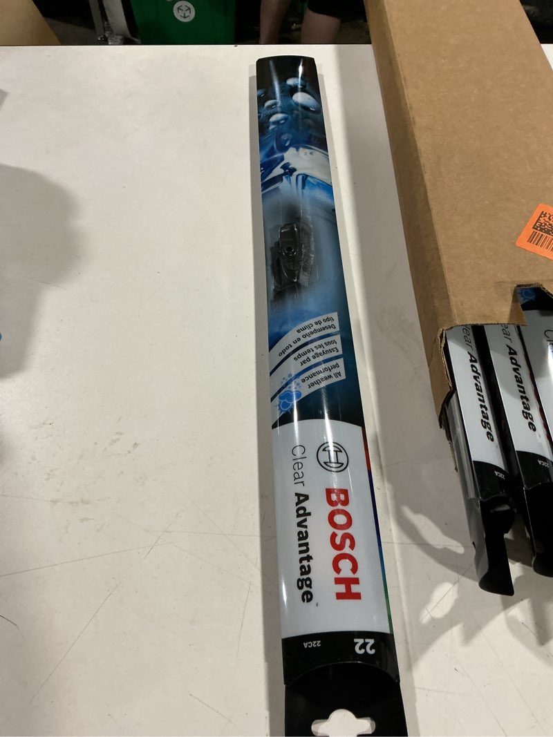 Condition photo showing New/Like New for pack of 5 bosch clear advantage 22ca all-weather performance beam wiper blade - 22\" (single) 22ca (22\")