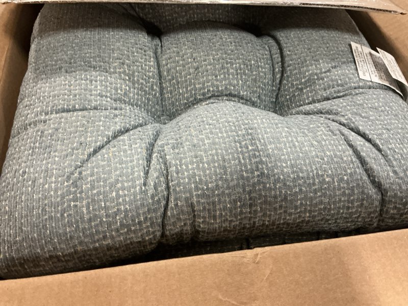 Condition photo showing Good Condition for klear vu omega non-slip rocking chair cushion set, assembled in usa, thick padding & tufted design, includes seat pad & back pillow with ties, 17x17 inches, 2-piece set, tyson delft blue
