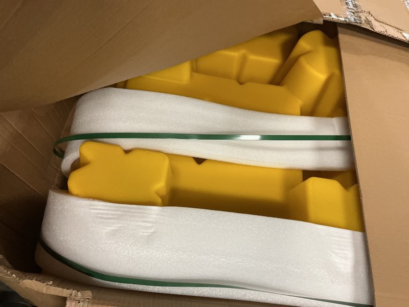 Condition photo showing Good Condition for Natotela low pofile pallet 1 pc