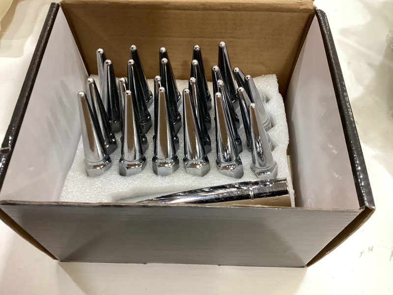 Condition photo showing Good Condition for mikkuppa 24pcs m14x2.0 spike lug nuts - chrome 14mmx2.0 spike lug nuts, replacement for 1994-2014 ford f150, 1997-2013 expedition, solid 4.4" tall acorn lug nut with 1 socket key m14x2.0 24-piece hex tuner silver