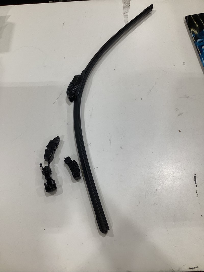 Condition photo showing As Is for bosch automotive clear advantage 28ca beam wiper blade-28' (single) 28ca (28")