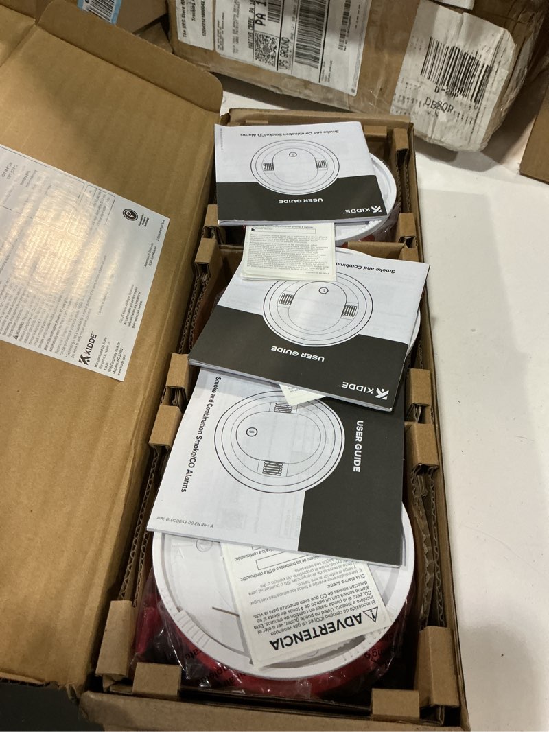 Condition photo showing Good Condition for Kidde Smoke & Carbon Monoxide Detector for Home, AA Battery Powered, Voice Alerts, 3-Pack 3 Pack 9th Edition